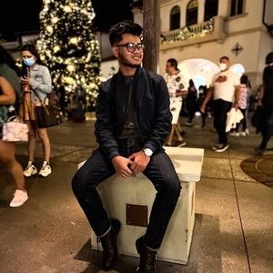 Meet your Posher, Justin